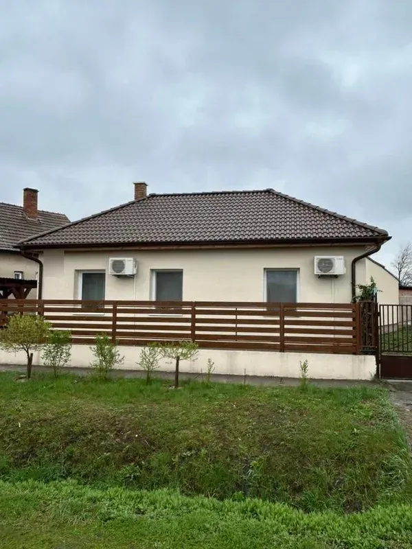 Elkészült tető